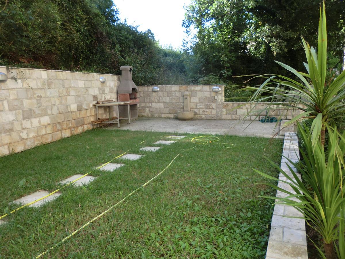 Apartment Sunrise Sveti Stefan Exterior photo